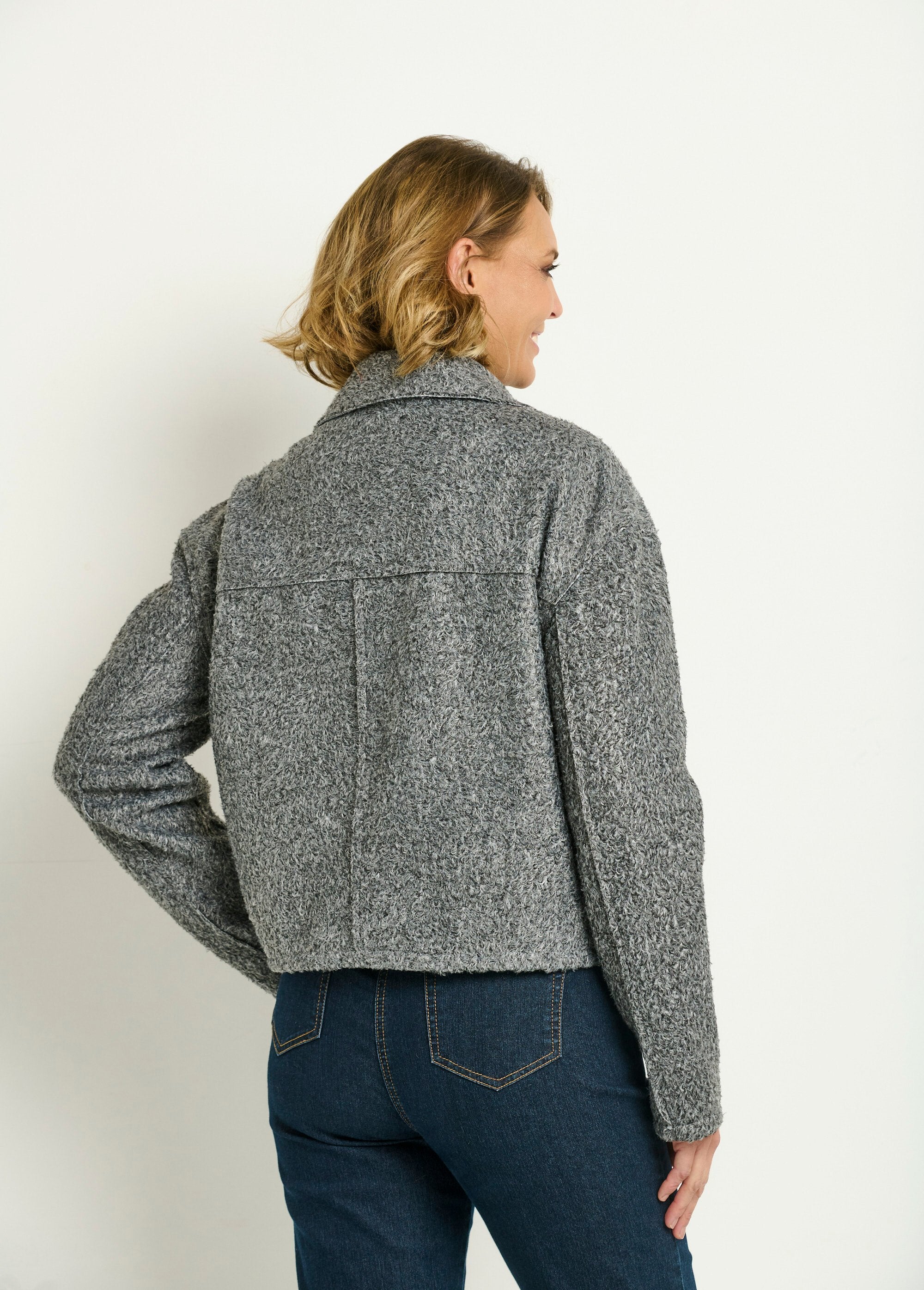 Short_zipped_jacket_in_bouclette_Gray_DO1_slim