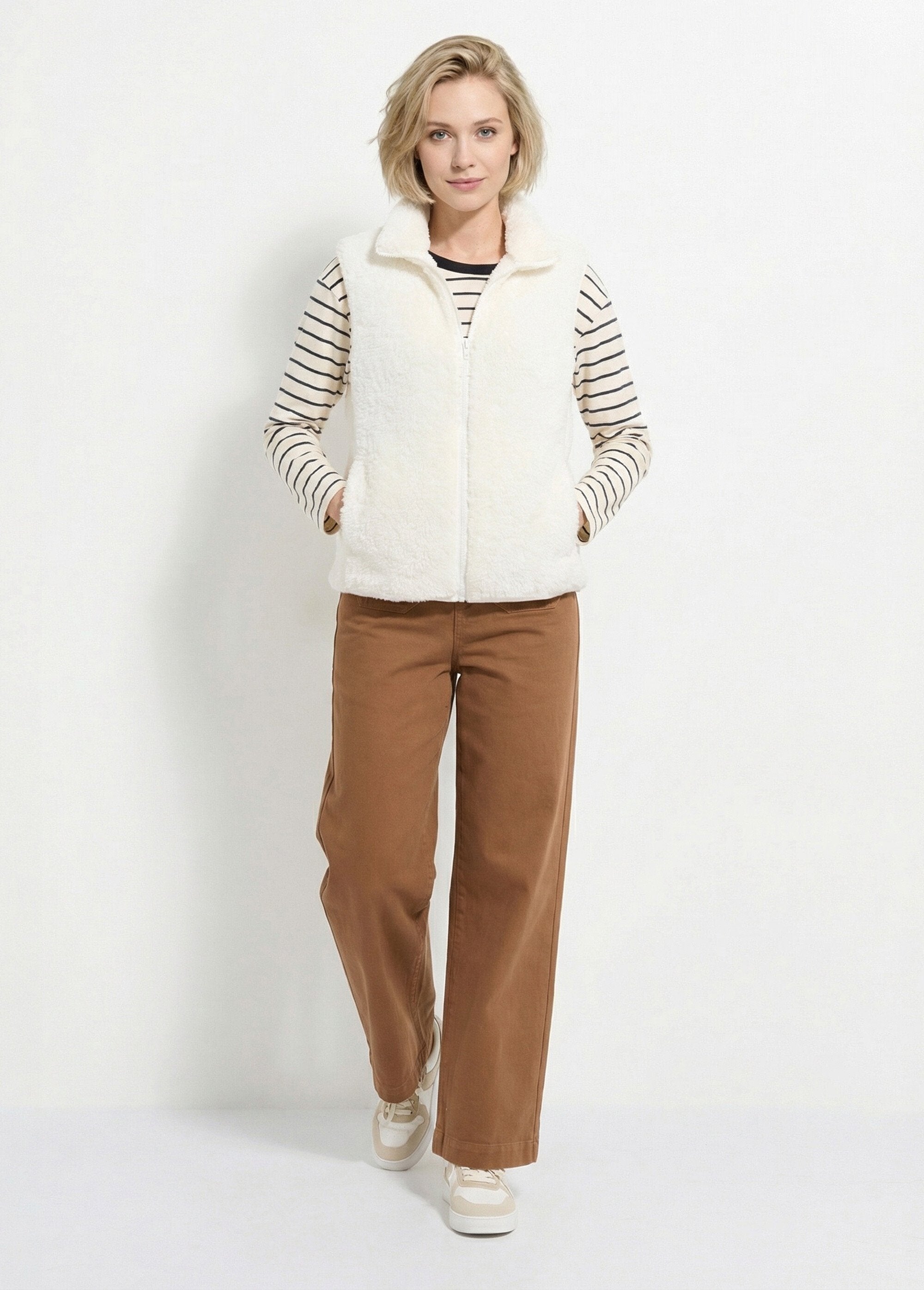 Sleeveless_faux_fur_jacket_with_stand-up_collar_Ecru_SF1_slim